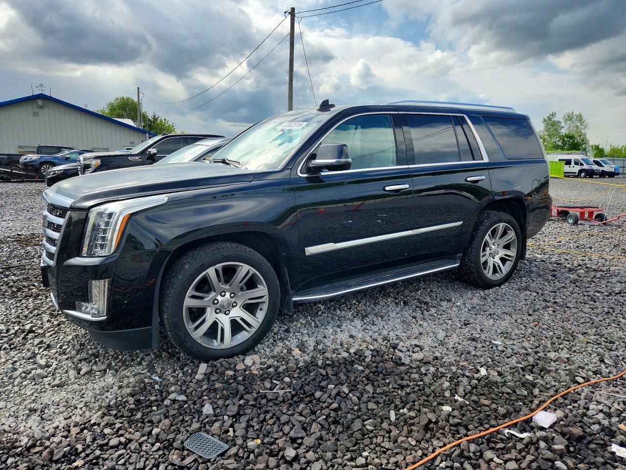 Salvage Cadillac Escalade Image