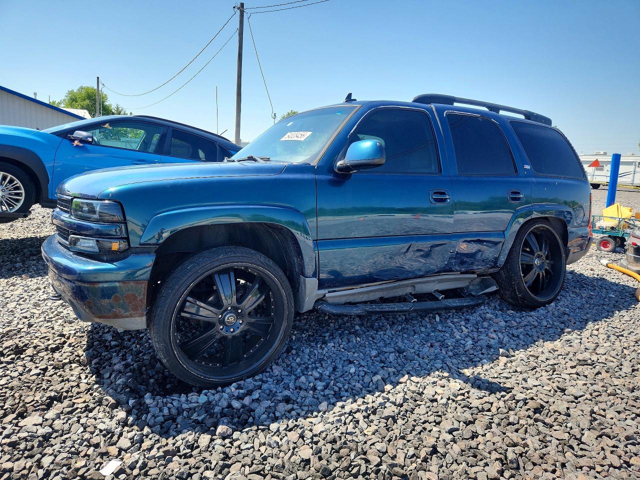Salvage Chevrolet Tahoe Image