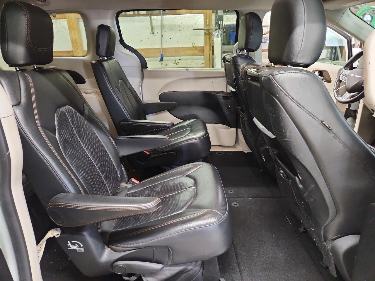 Chrysler Pacifica Touring L Plus