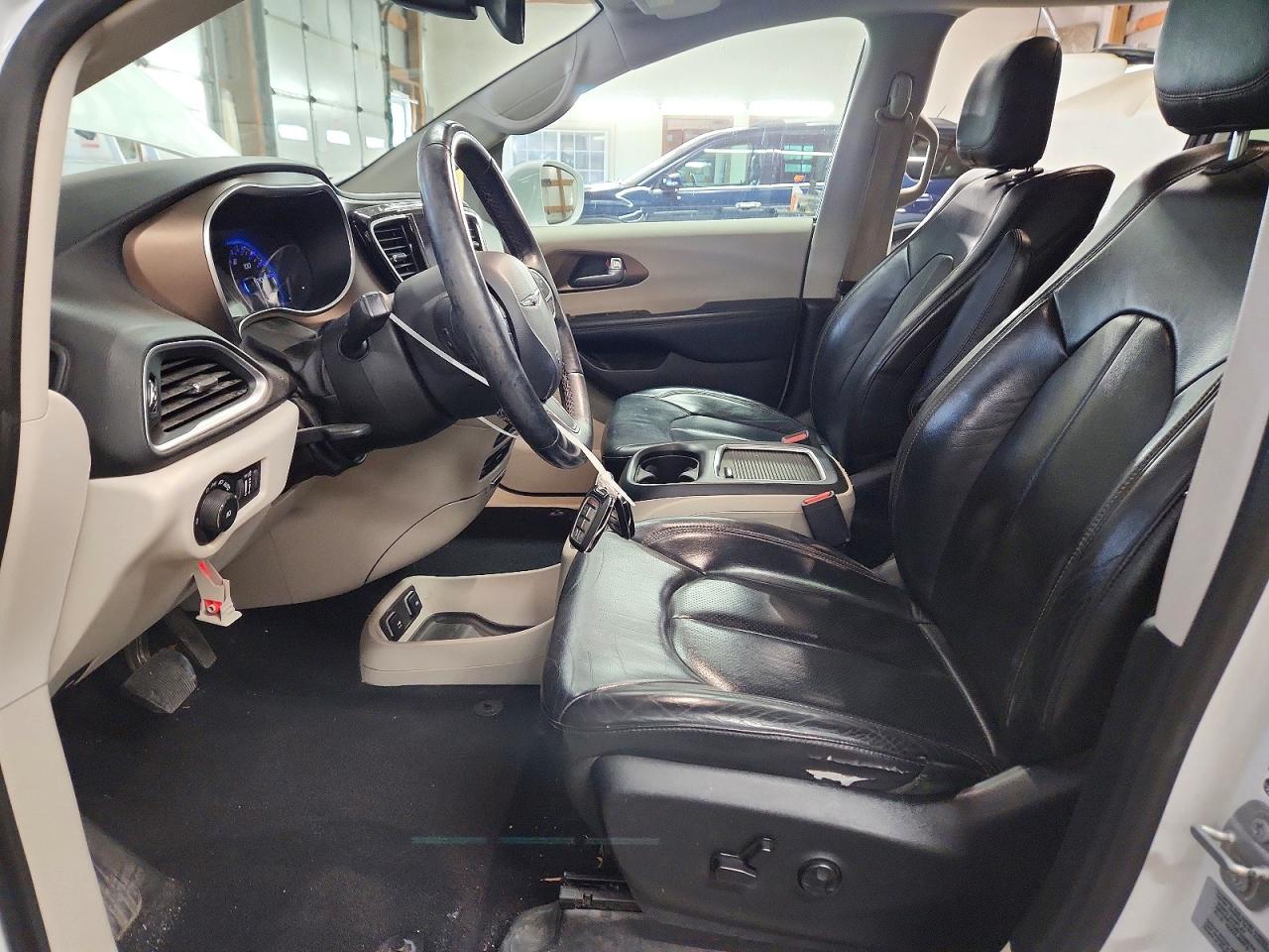 Chrysler Pacifica Touring L Plus