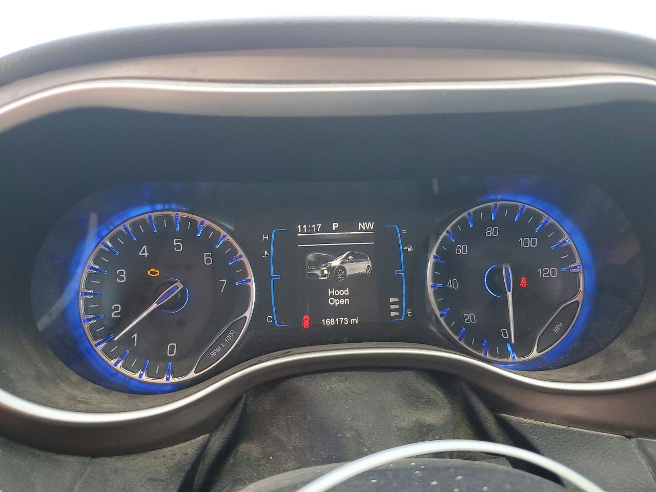 Chrysler Pacifica Touring L