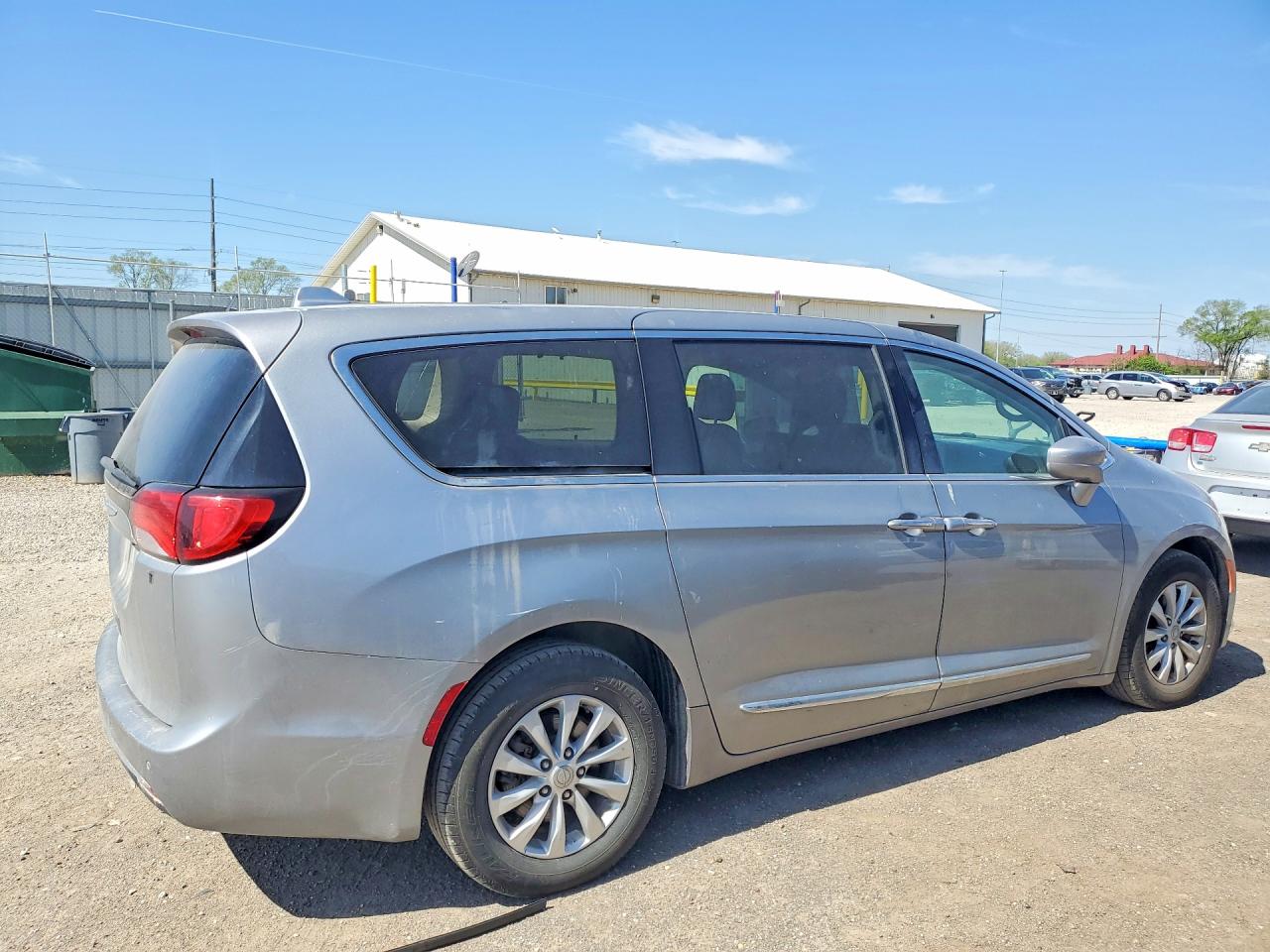 Chrysler Pacifica Touring L