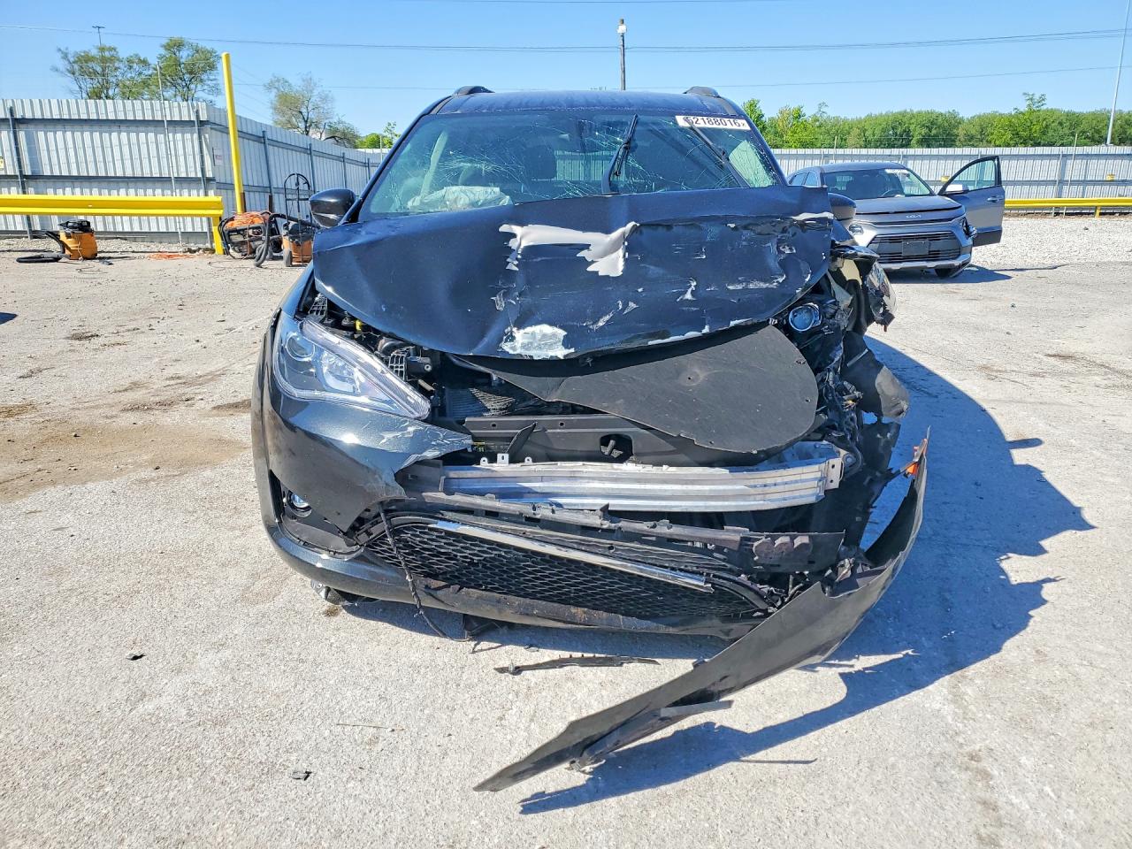 Chrysler Pacifica Touring L