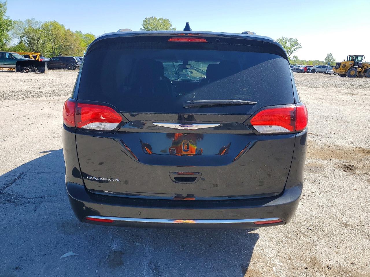 Chrysler Pacifica Touring L