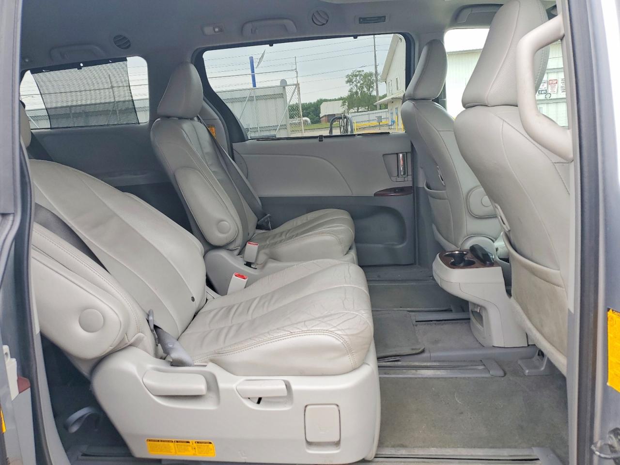 Toyota Sienna Xle 7-passenger