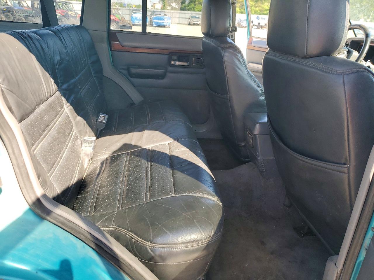 Jeep Cherokee Country