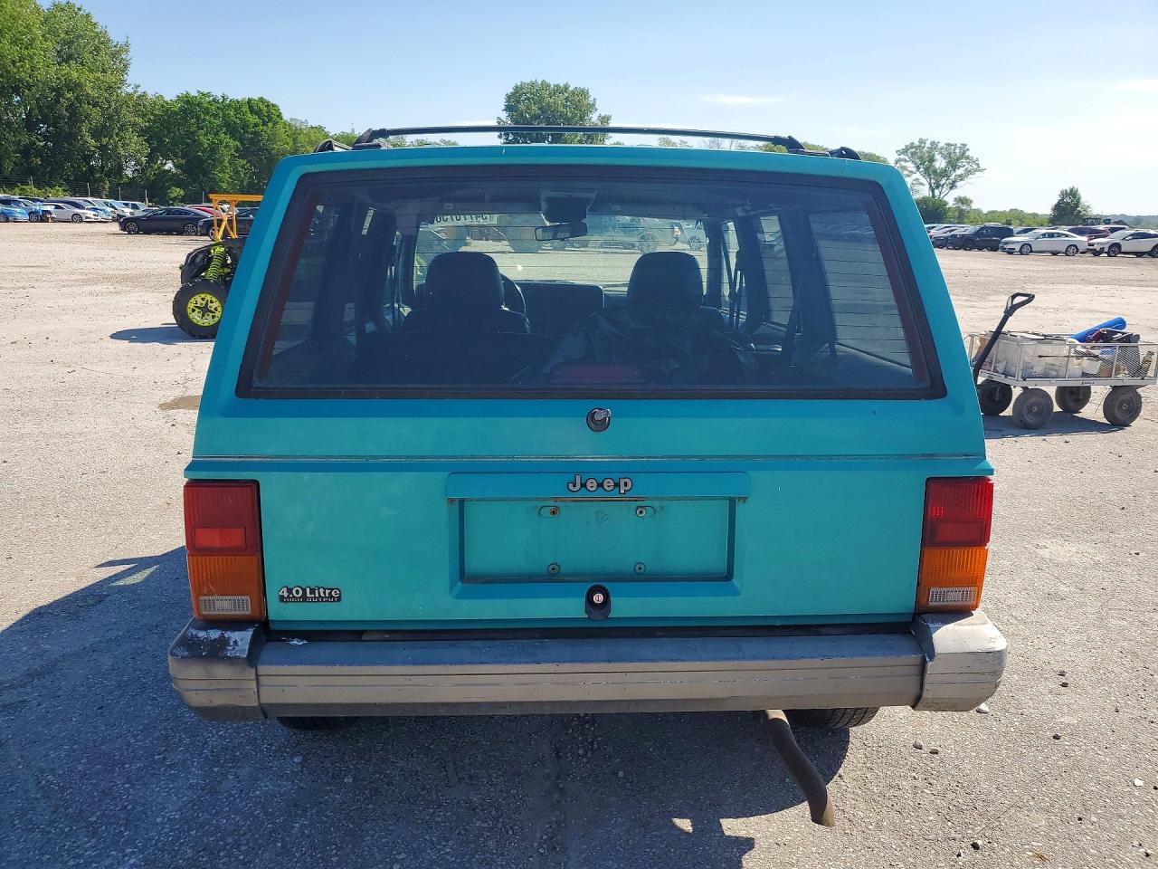 Jeep Cherokee Country