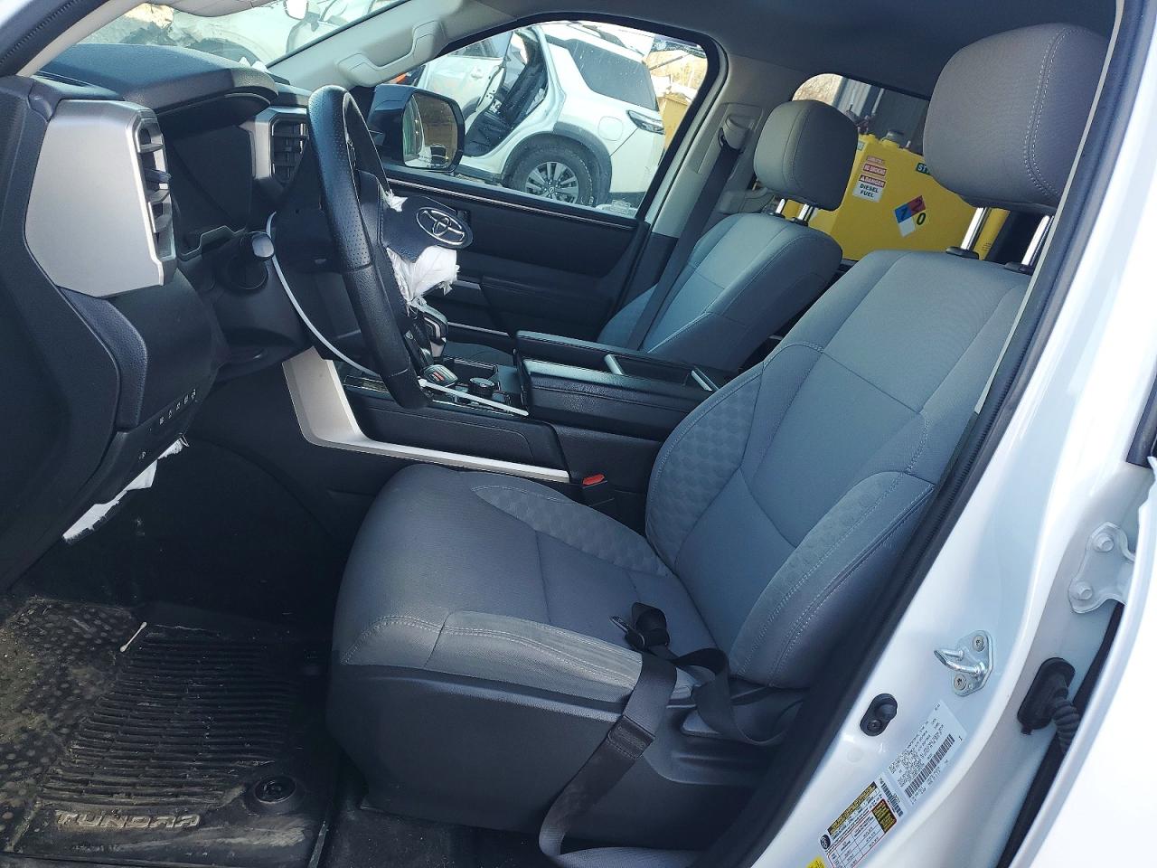 Toyota Tundra Sr5