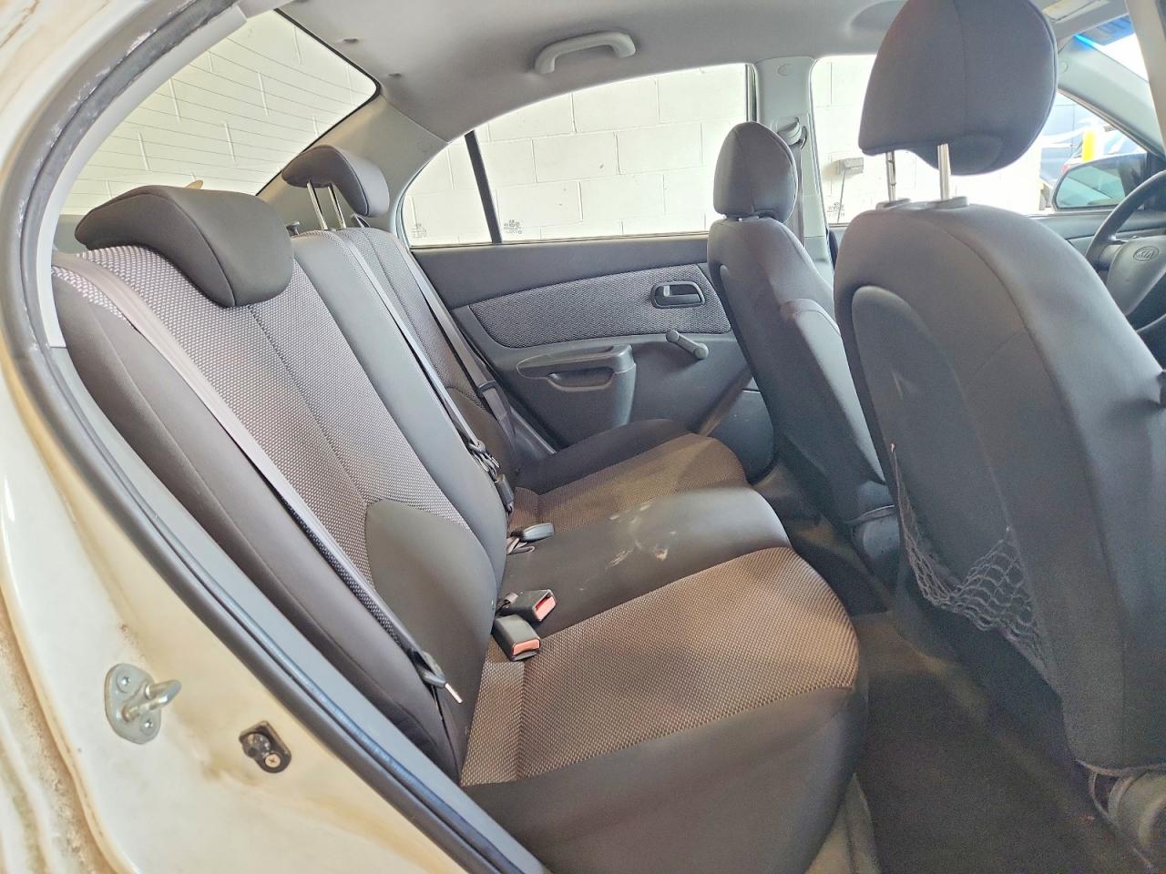 Kia Rio Base