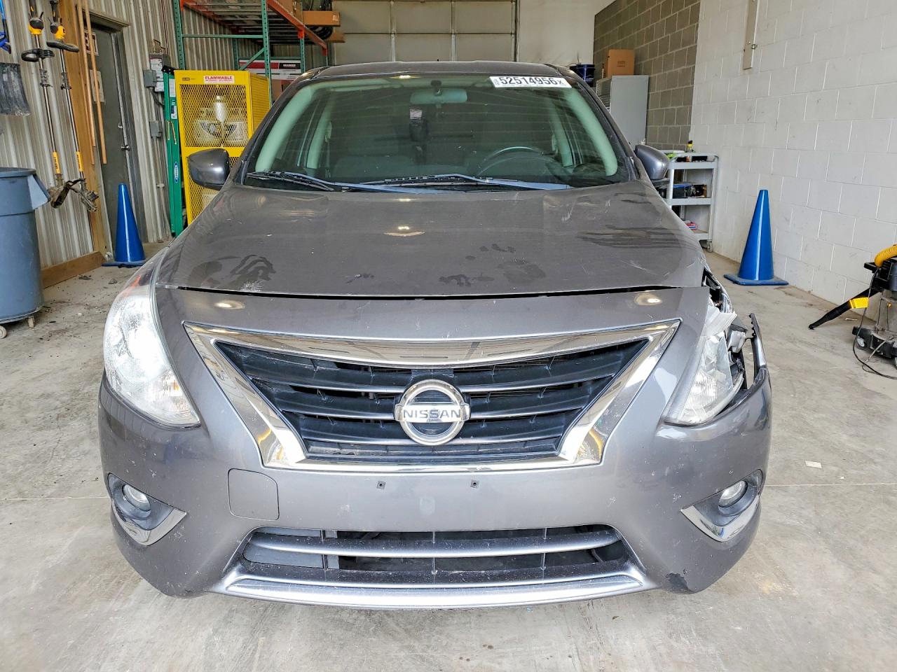Nissan Versa Sv