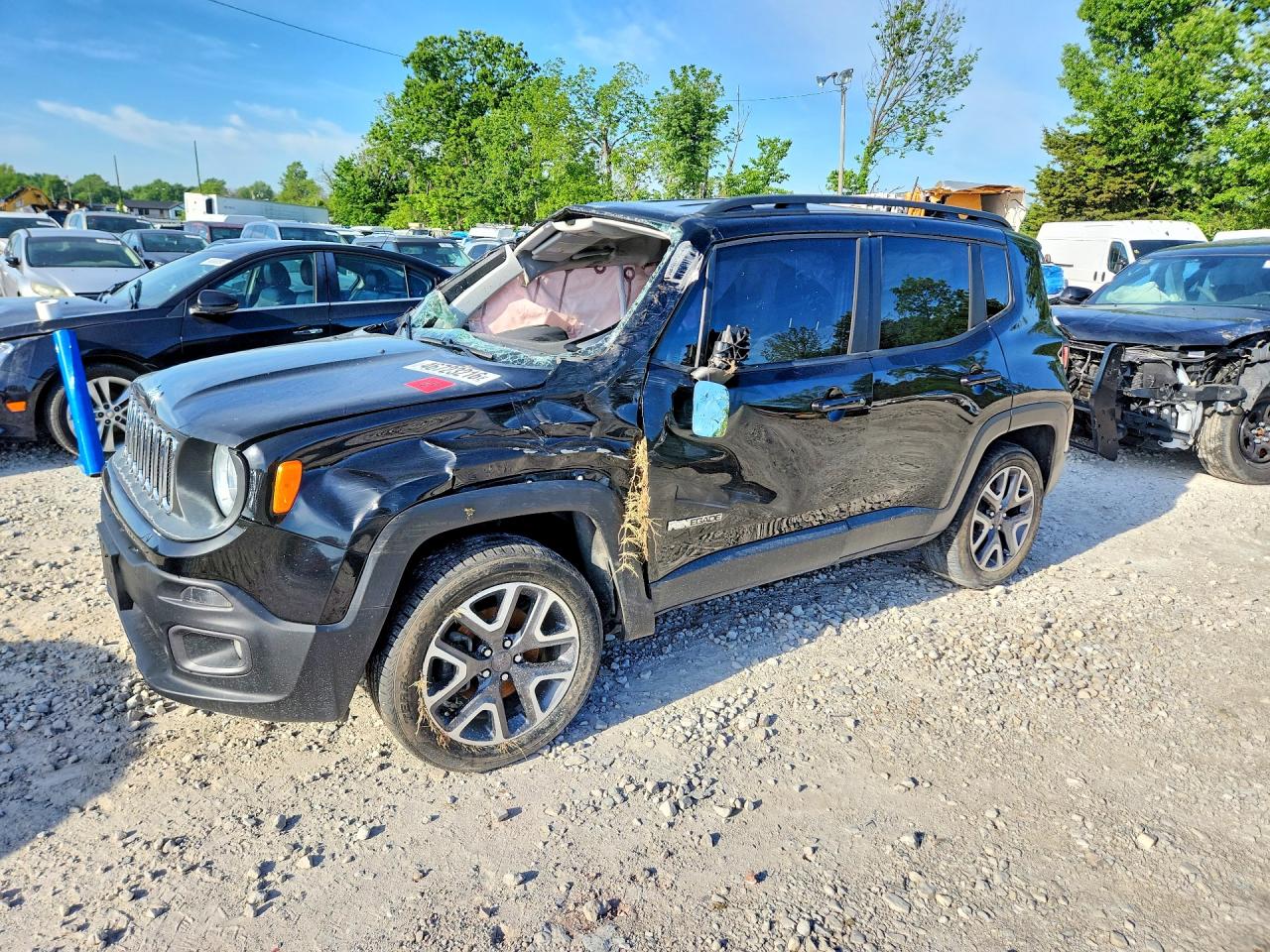 Salvage Jeep Renegade Image