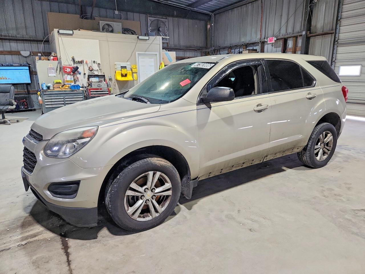 Salvage Chevrolet Equinox Image