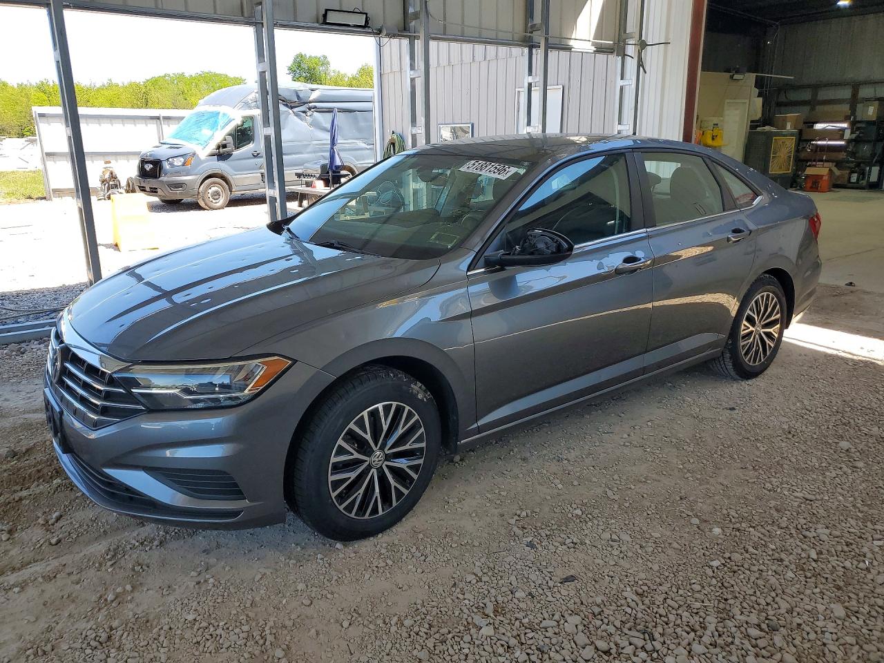 Salvage Volkswagen Jetta Image