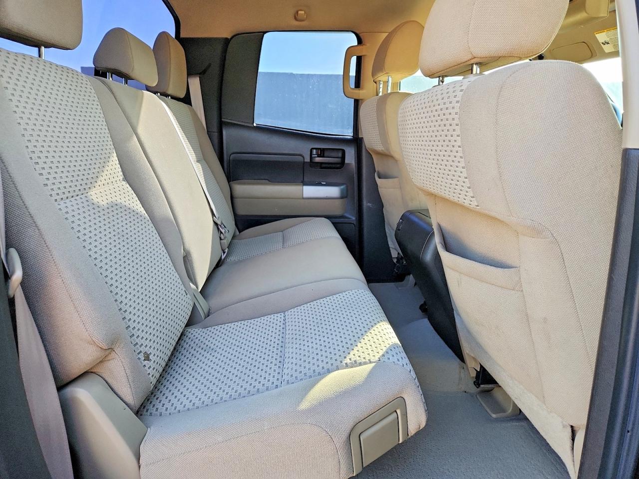 Toyota Tundra Sr5