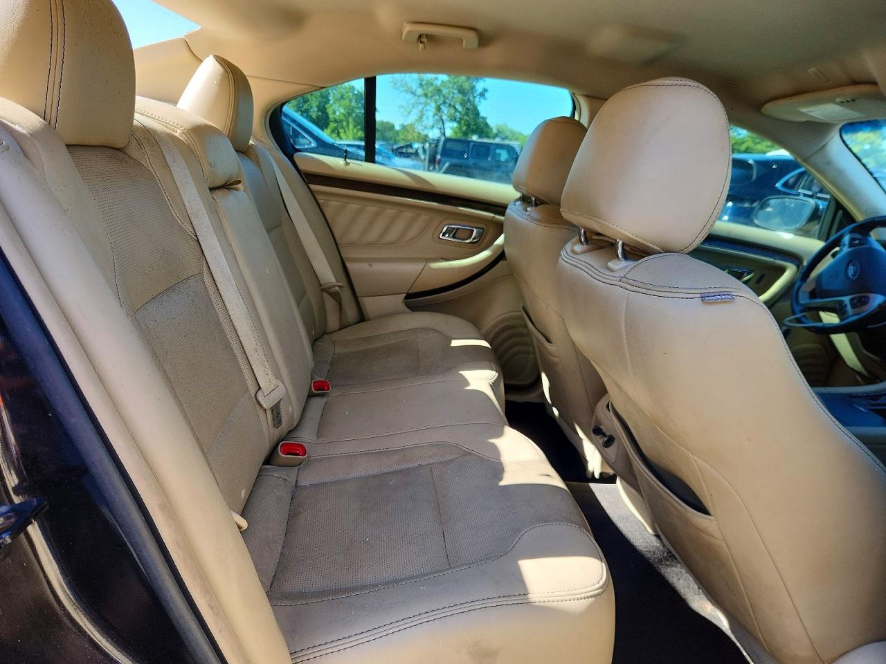 Ford Taurus Limited