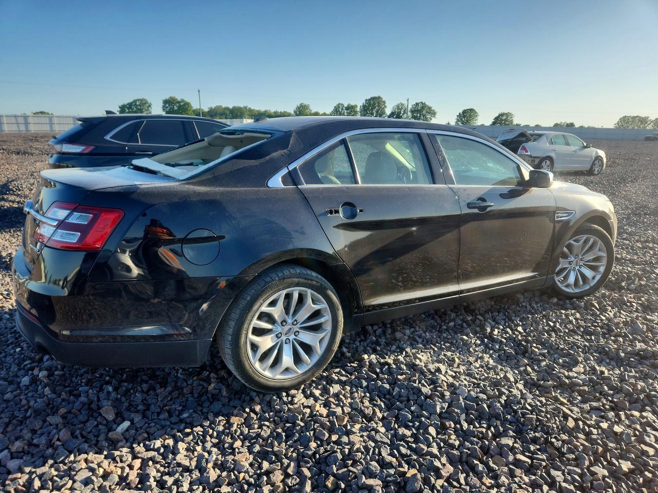 Ford Taurus Limited