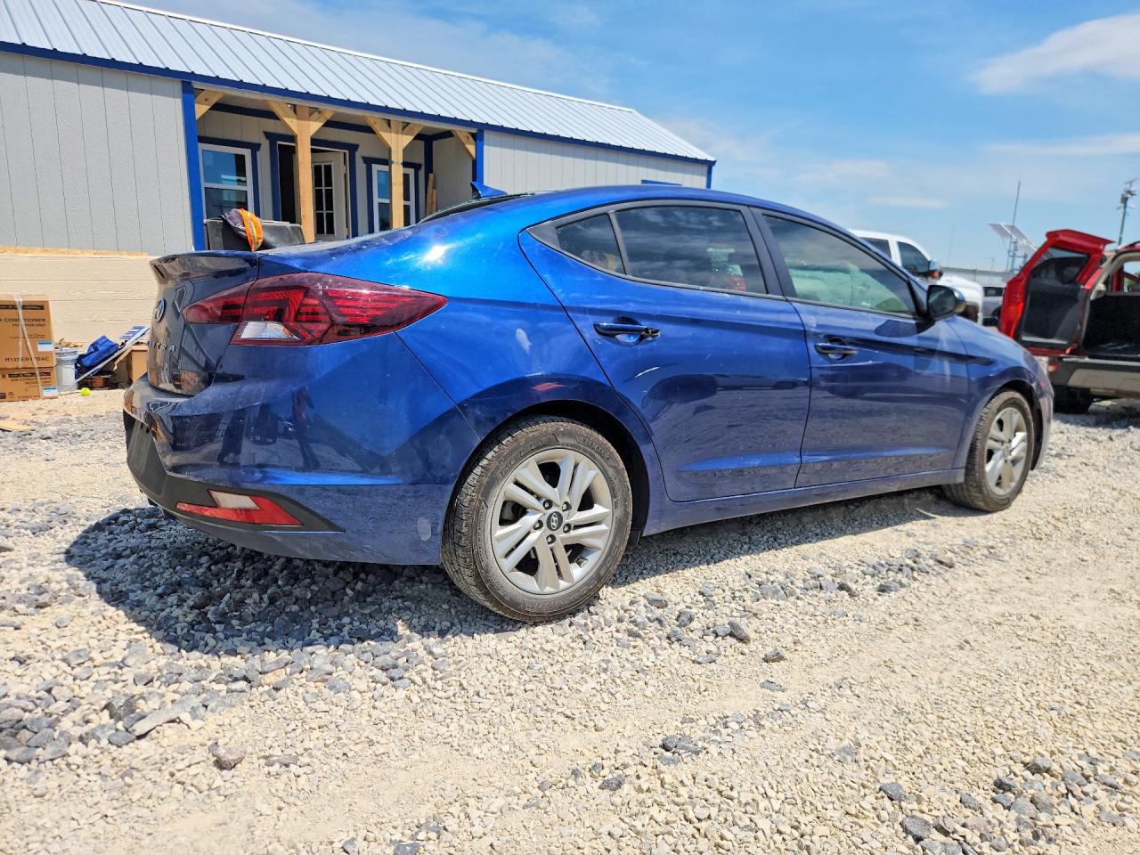 Hyundai ELANTRA Sel