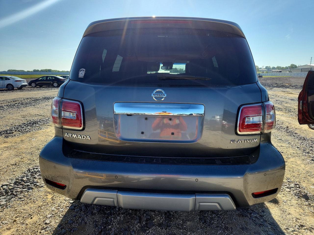 Nissan Armada Platinum