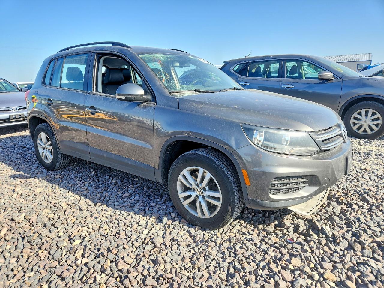 Volkswagen Tiguan S