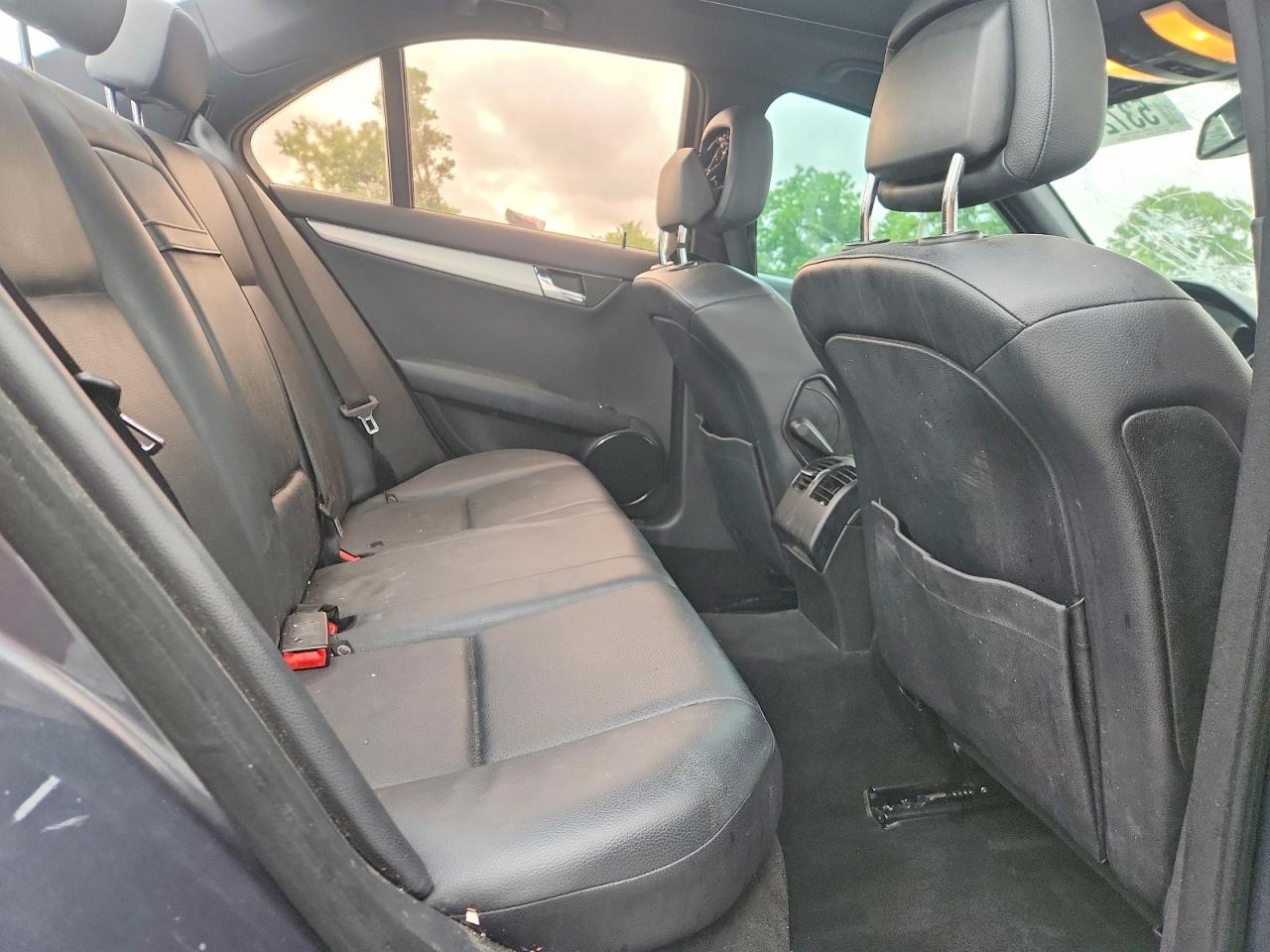 Mercedes-Benz C-Class 300