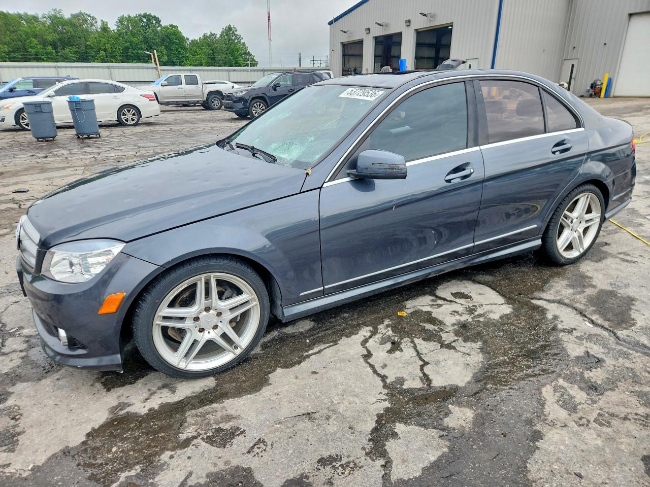 Salvage Mercedes-Benz C-Class Image