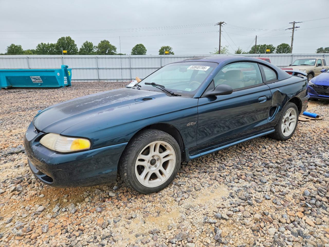 Salvage Ford Mustang Image