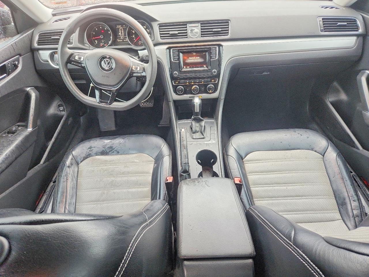 Volkswagen Passat S