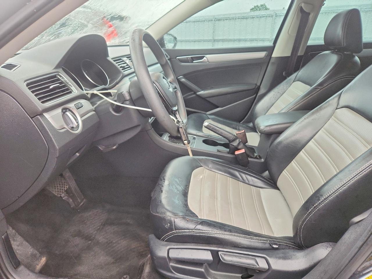 Volkswagen Passat S