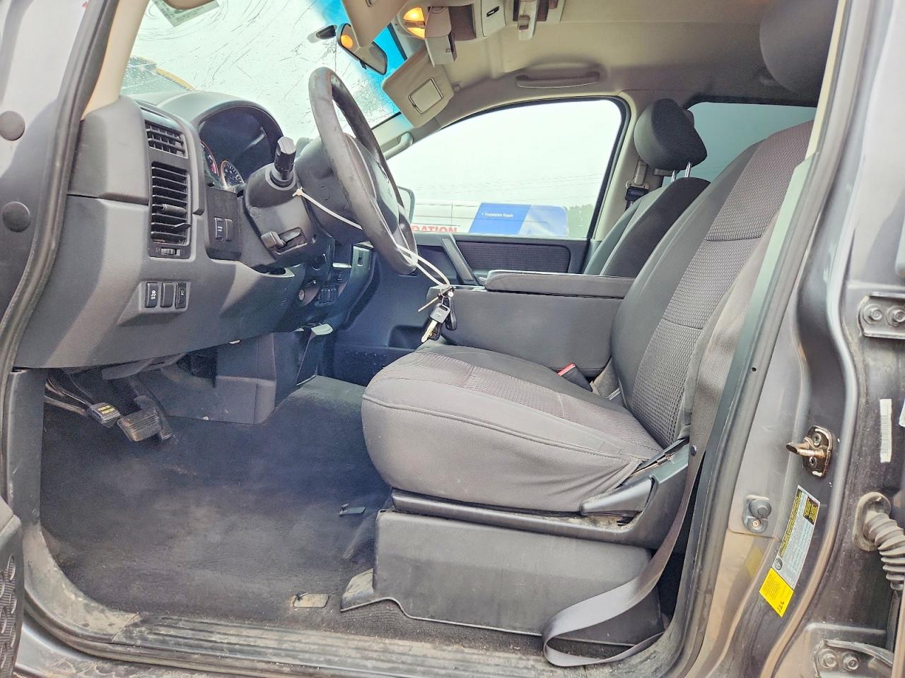 Nissan Titan S