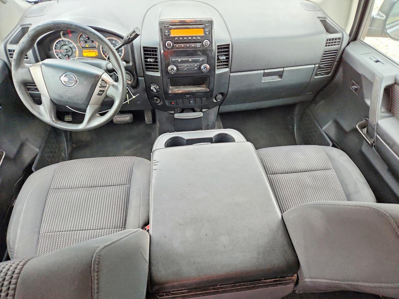 Nissan Titan S