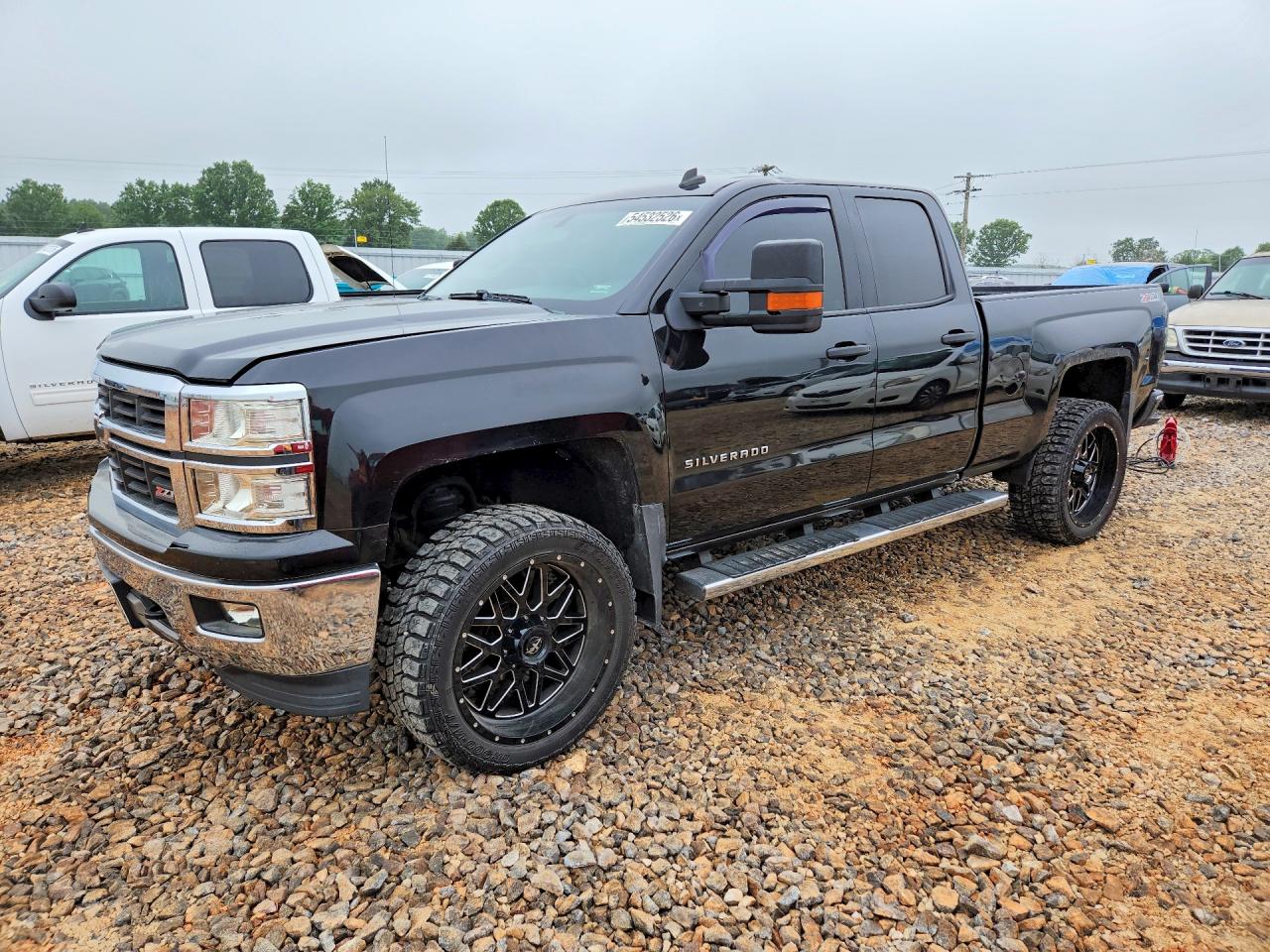 Salvage Chevrolet Silverado Image