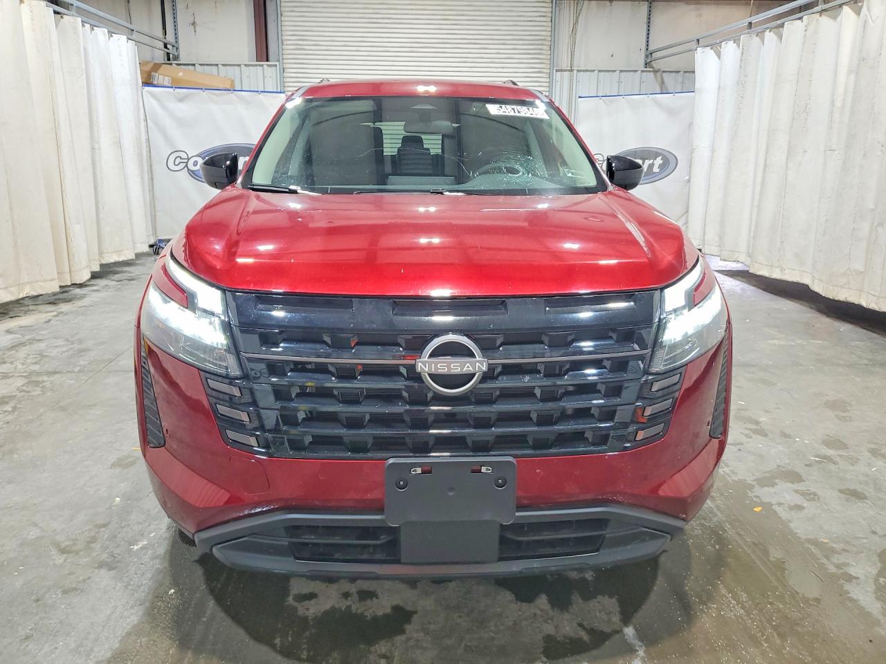 Nissan Pathfinder Sv