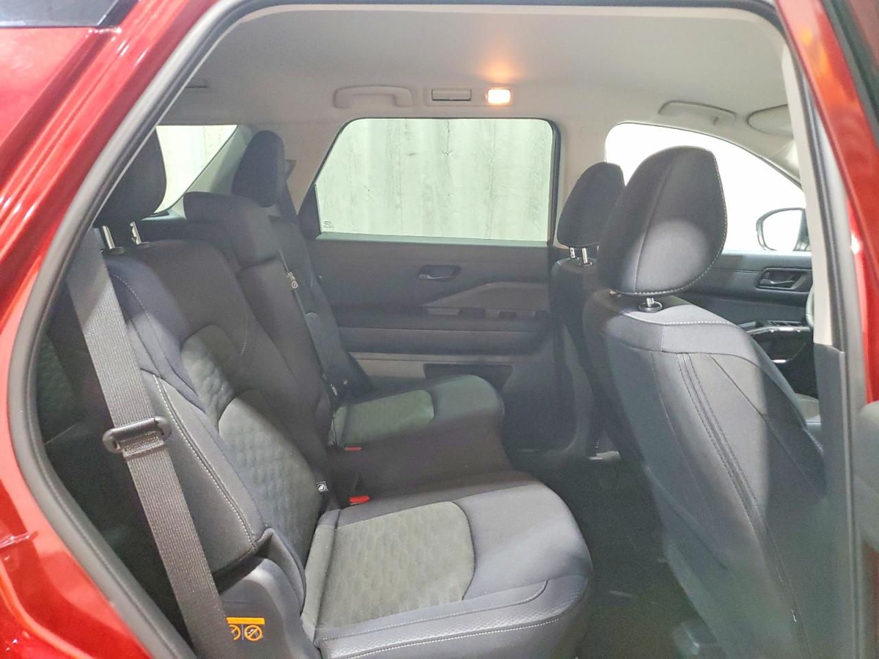 Nissan Pathfinder Sv