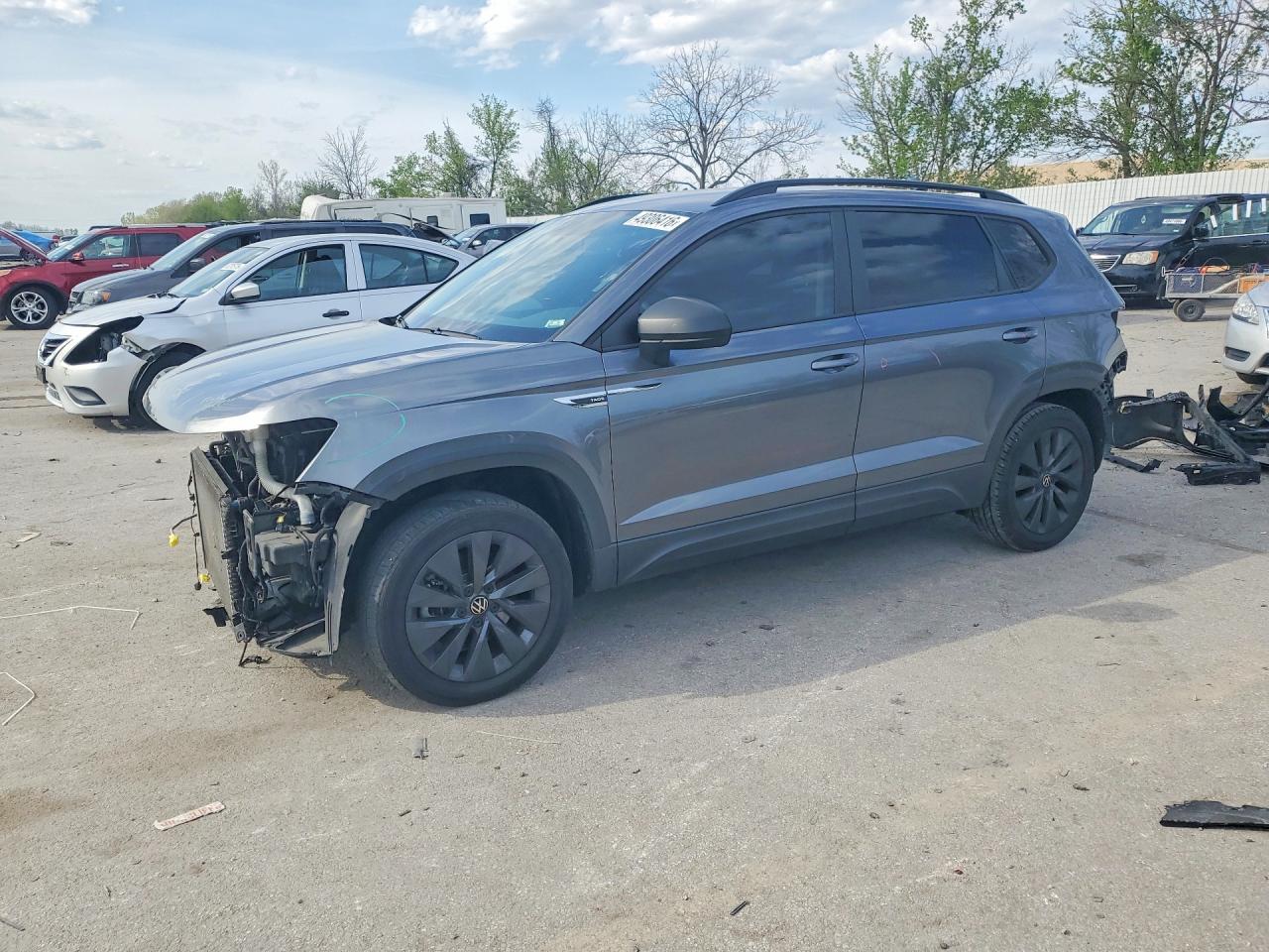 Salvage Volkswagen Taos Image