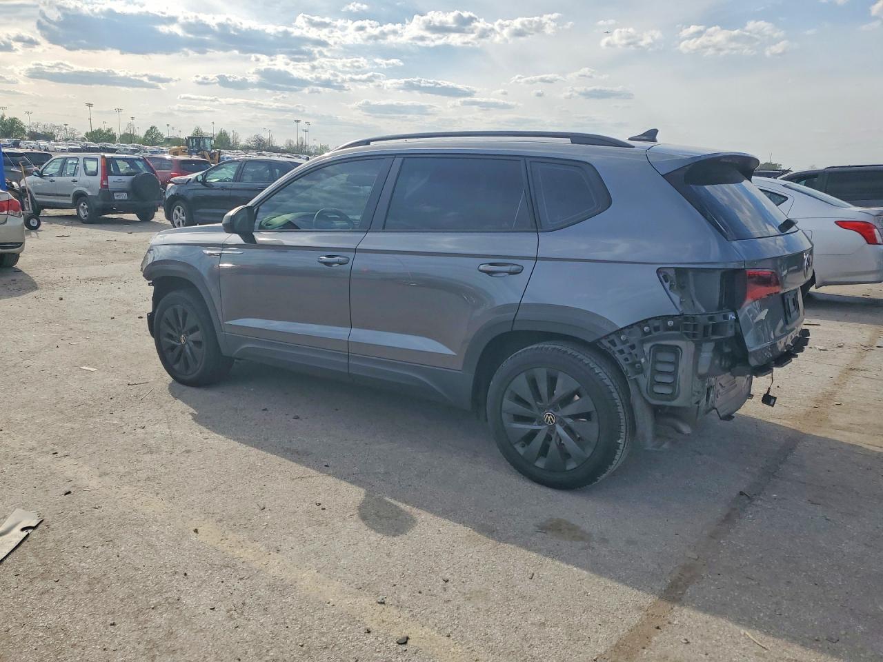 Volkswagen Taos S