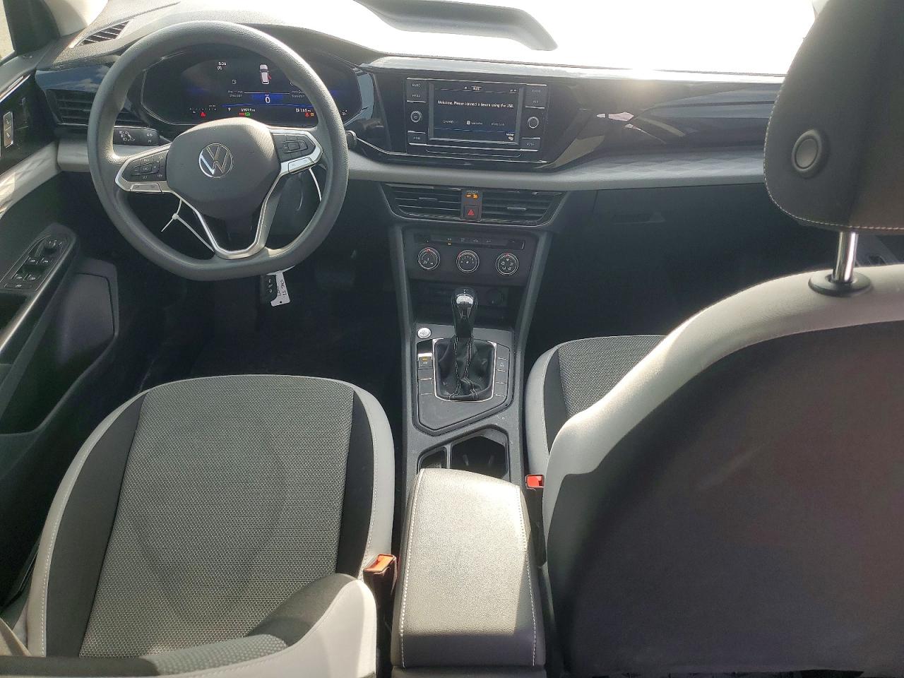 Volkswagen Taos S