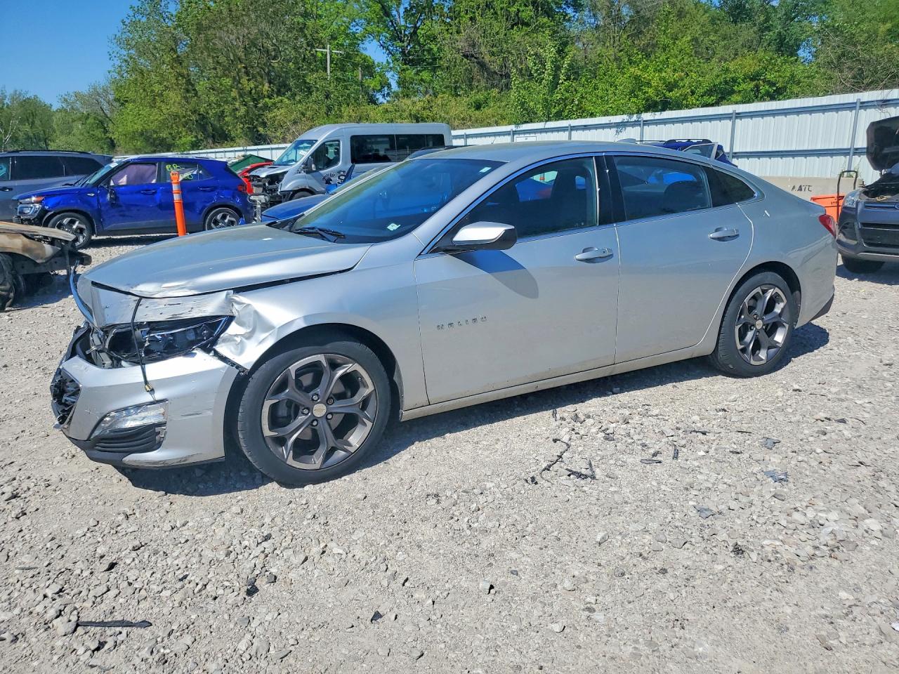 Salvage Chevrolet Malibu Image