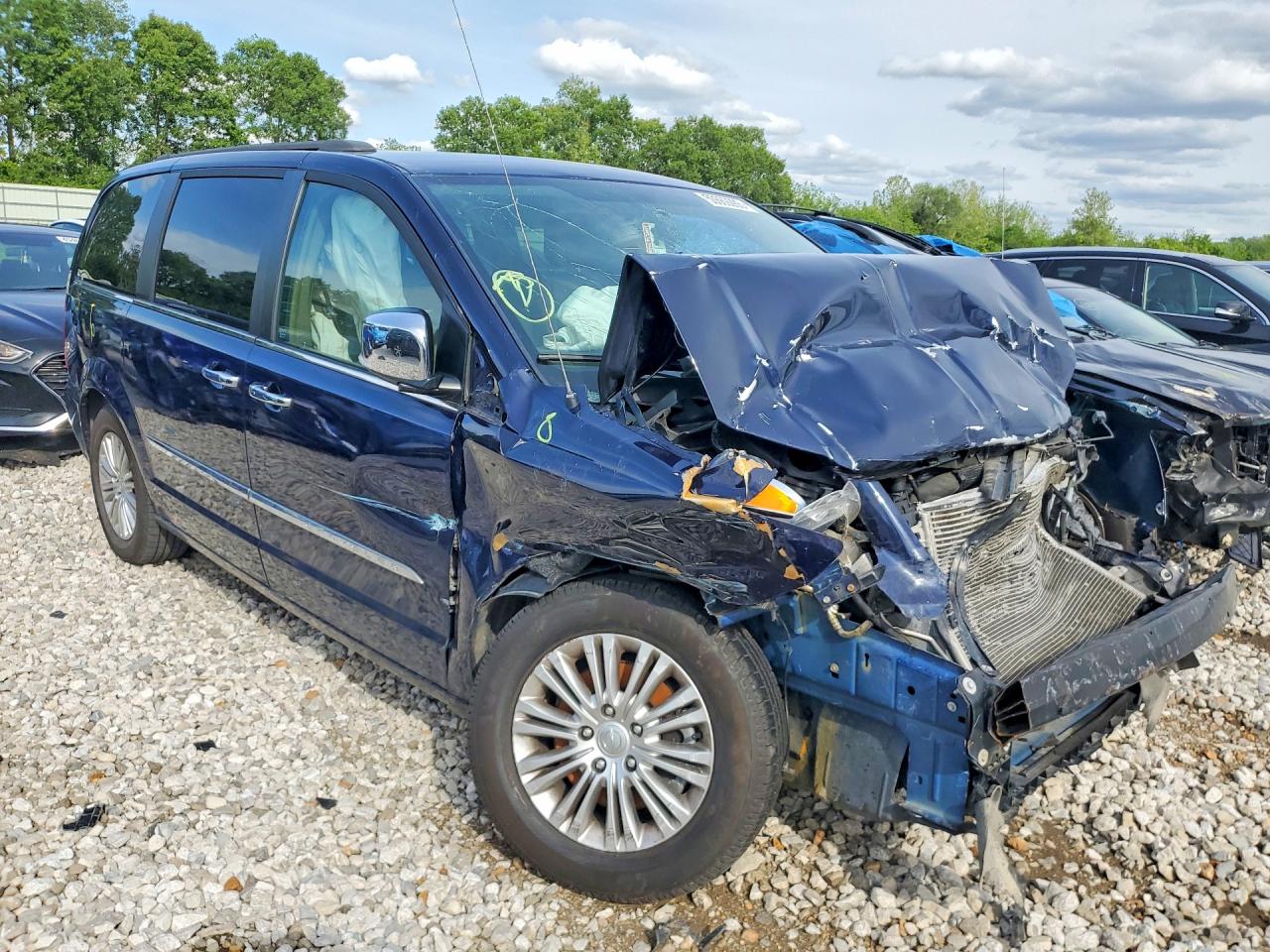 Chrysler Minivan Touring L