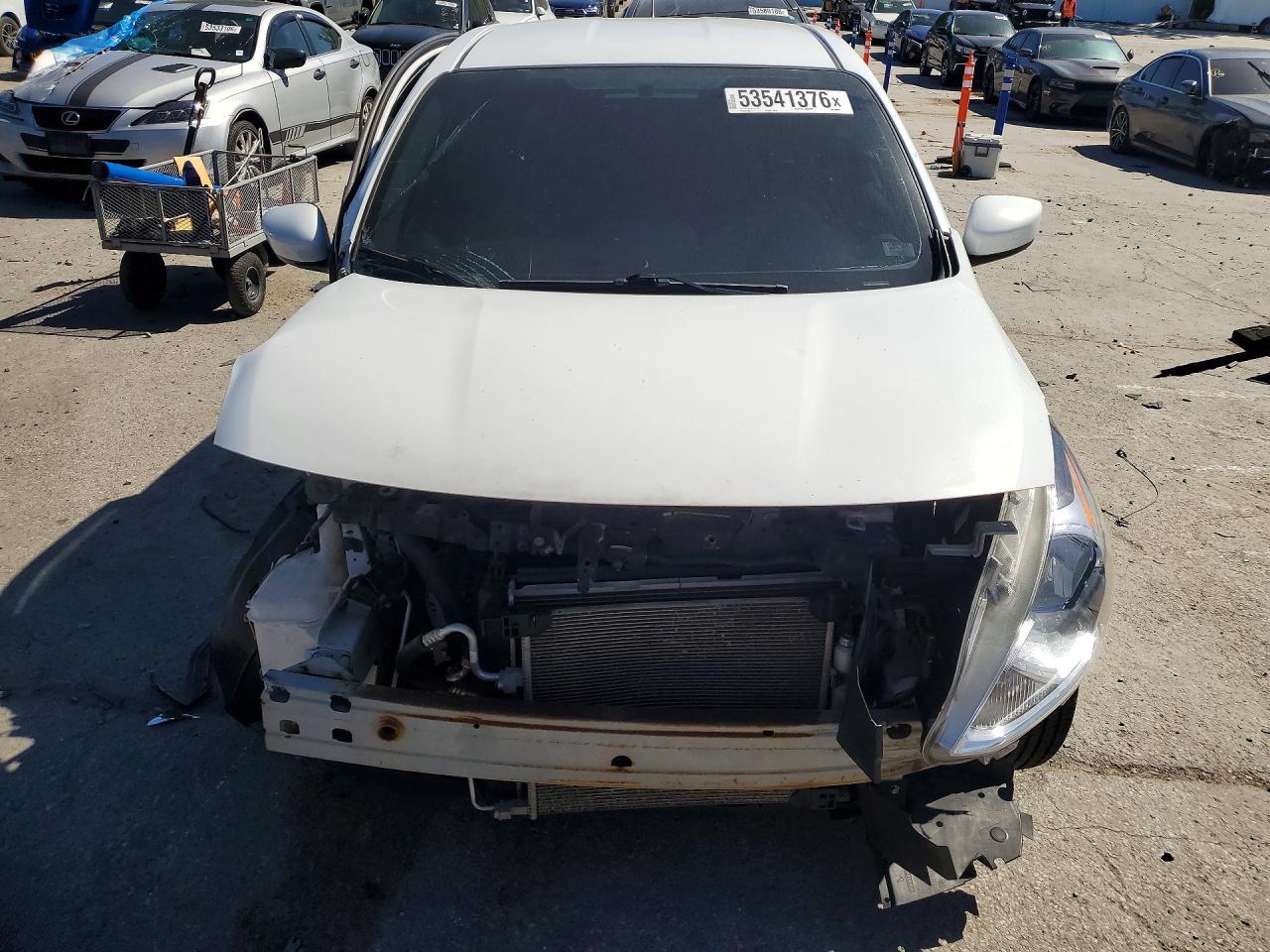 Nissan Versa S
