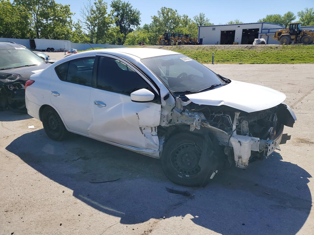 Nissan Versa S