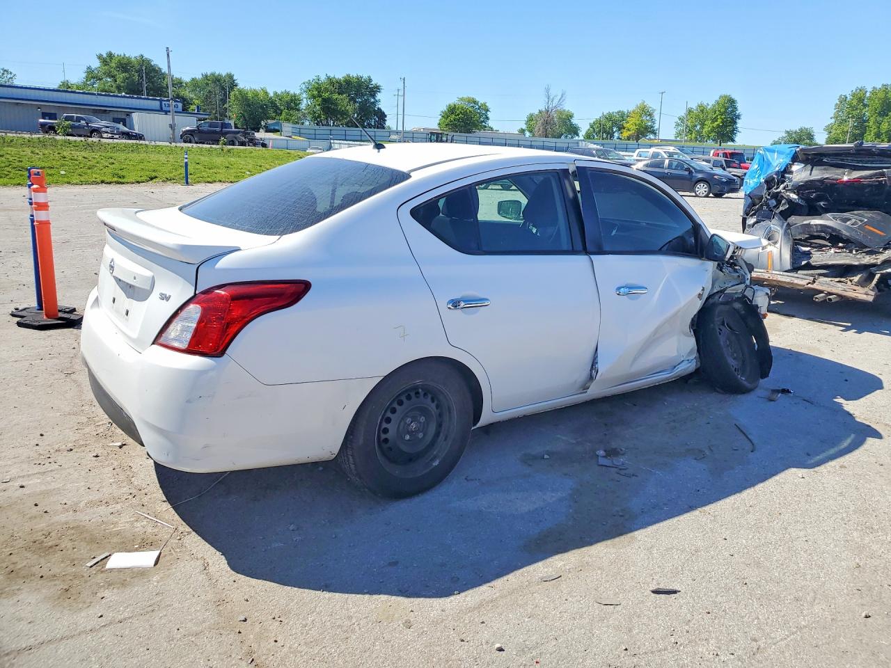 Nissan Versa S