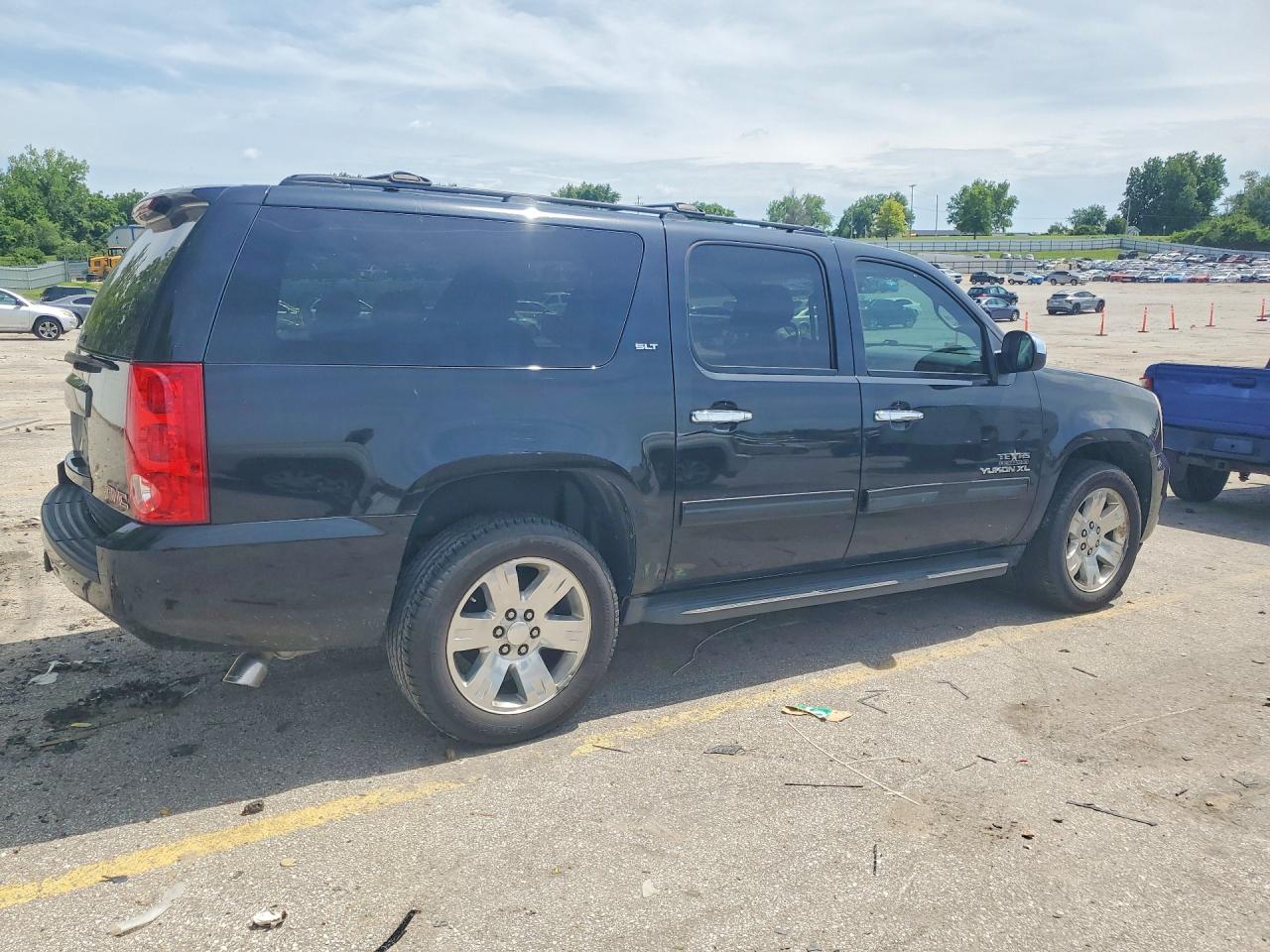 GMC Yukon C1500 Slt