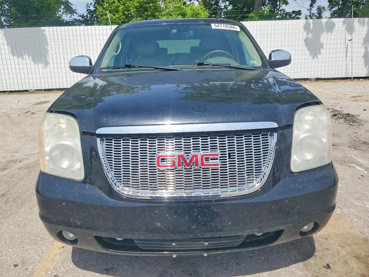 GMC Yukon C1500 Slt