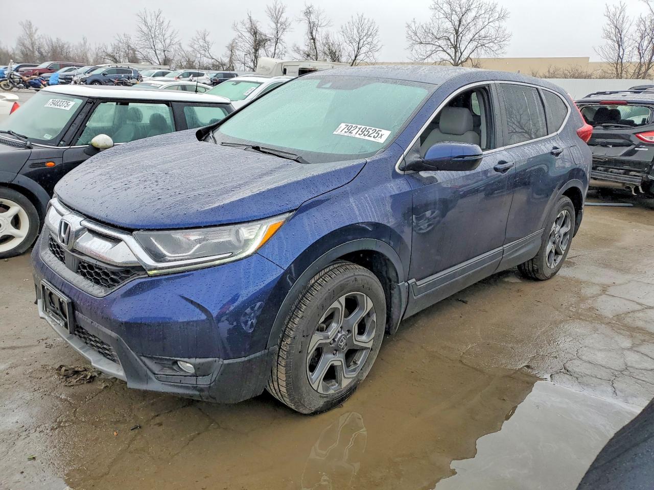 Salvage Honda Crv Image