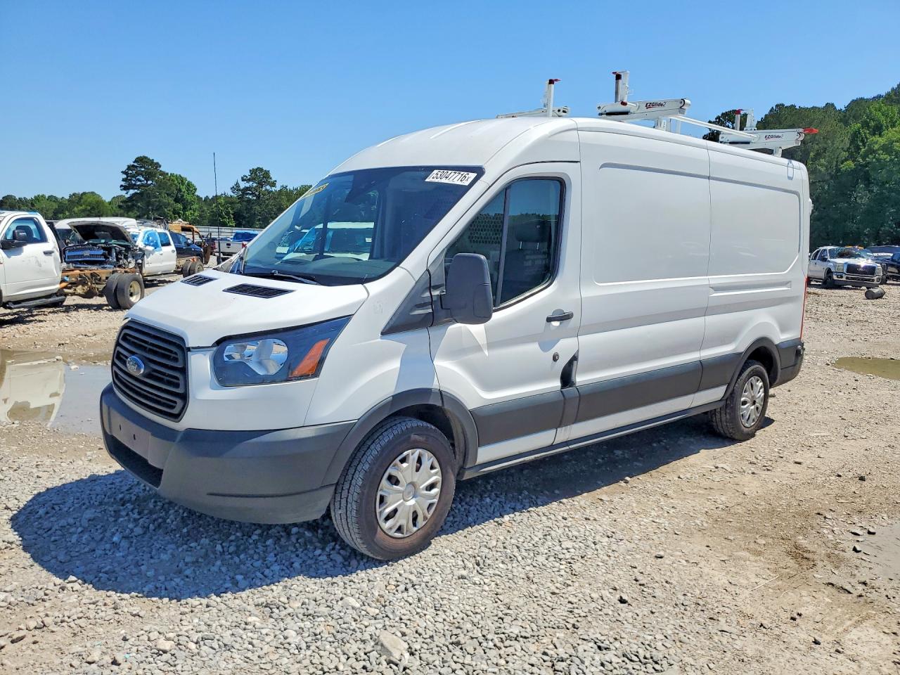 Salvage Ford Transit Image