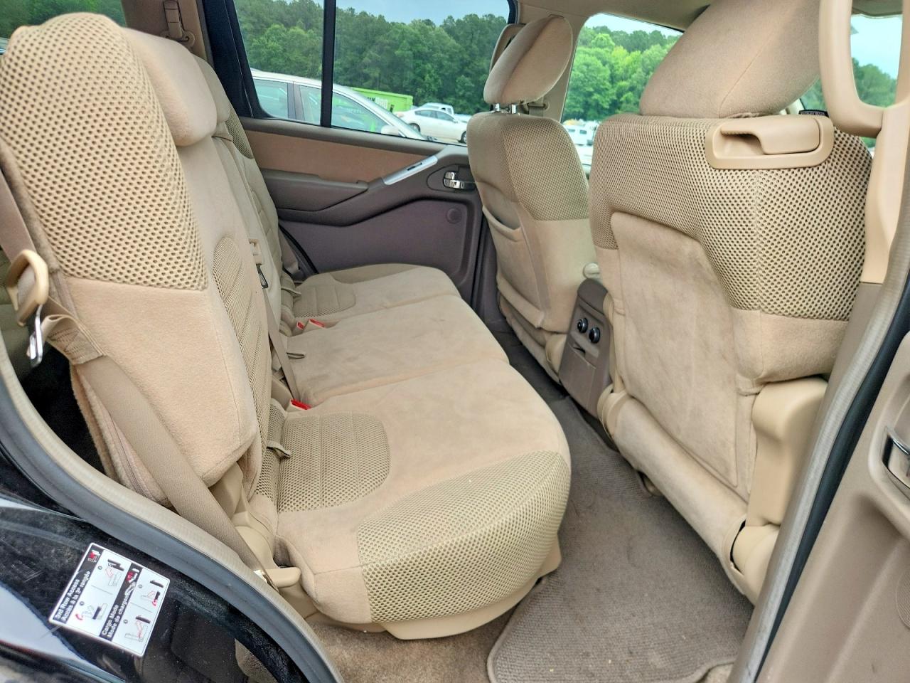 Nissan Pathfinder S Fe+