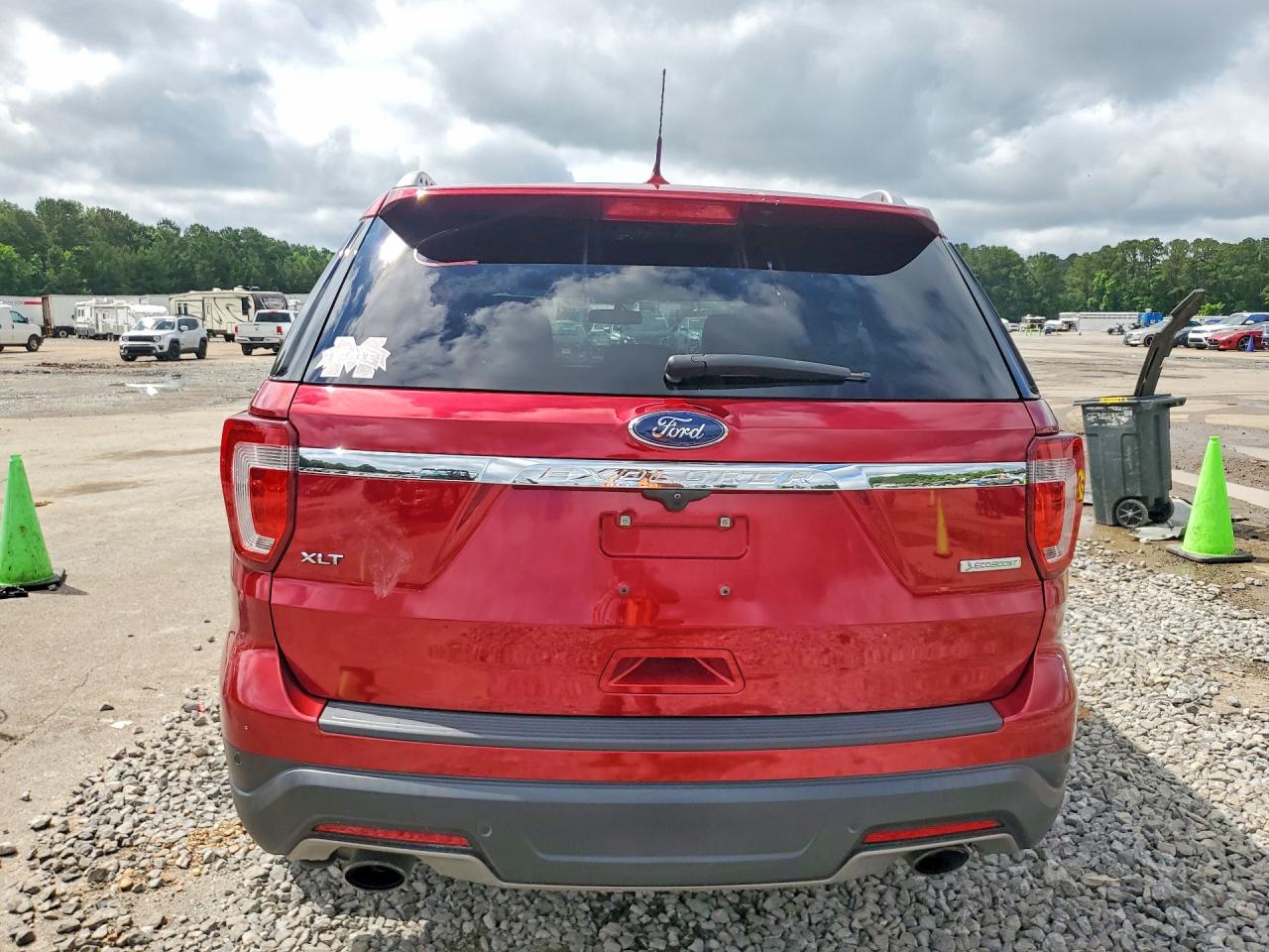Ford Explorer Xlt