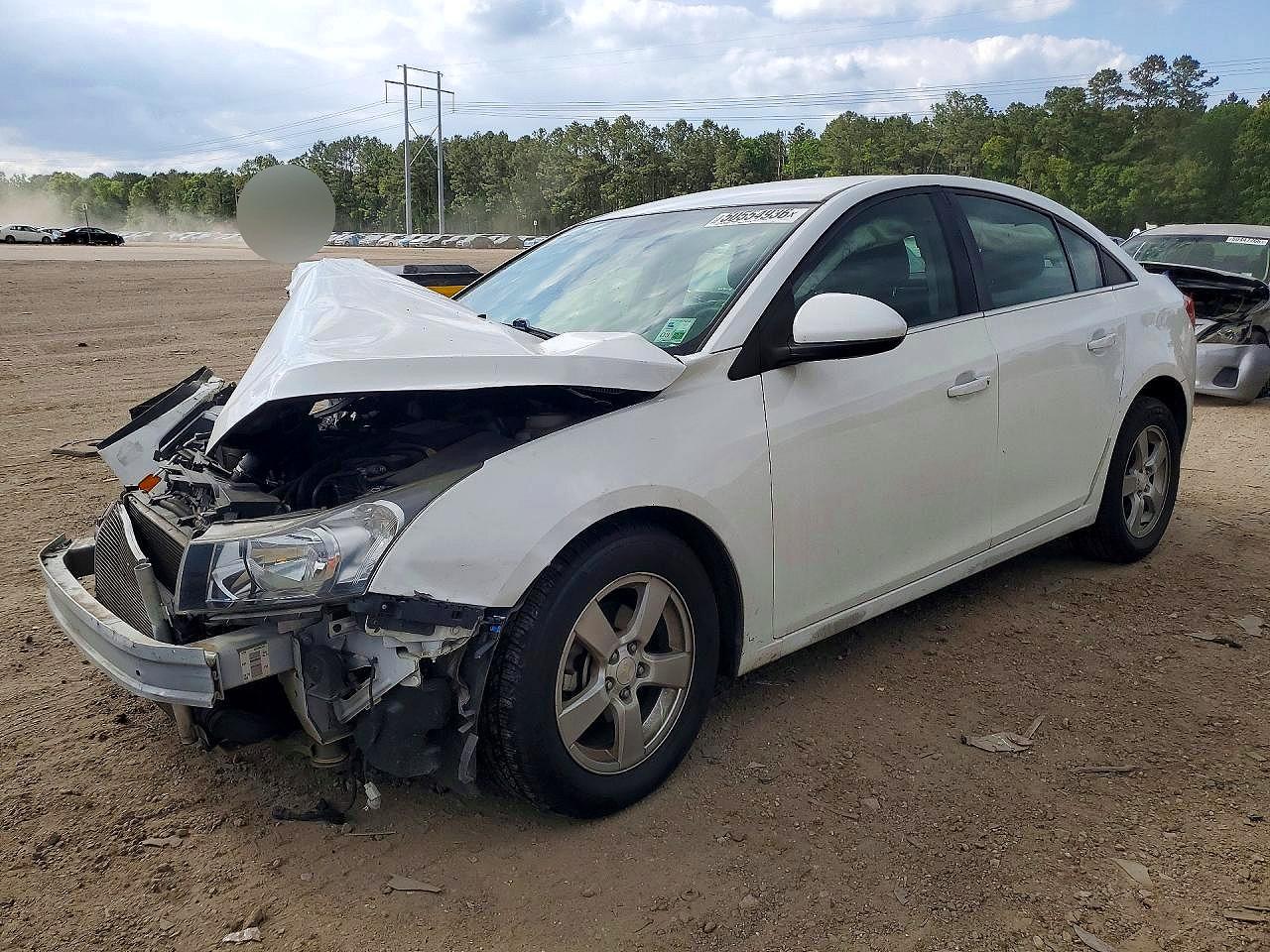 Salvage Chevrolet Cruze Image