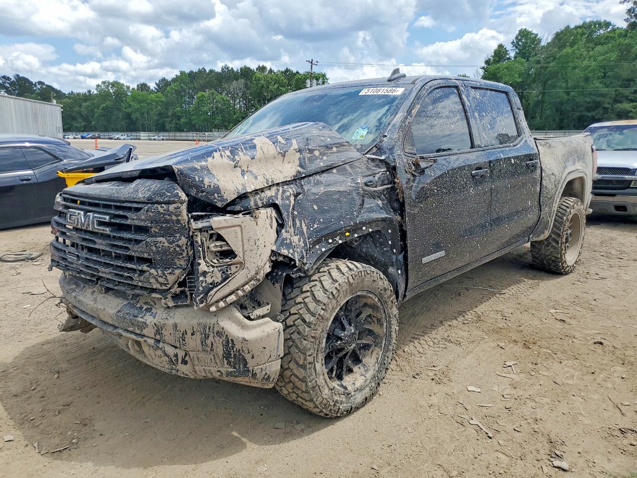 Salvage GMC Sierra Image