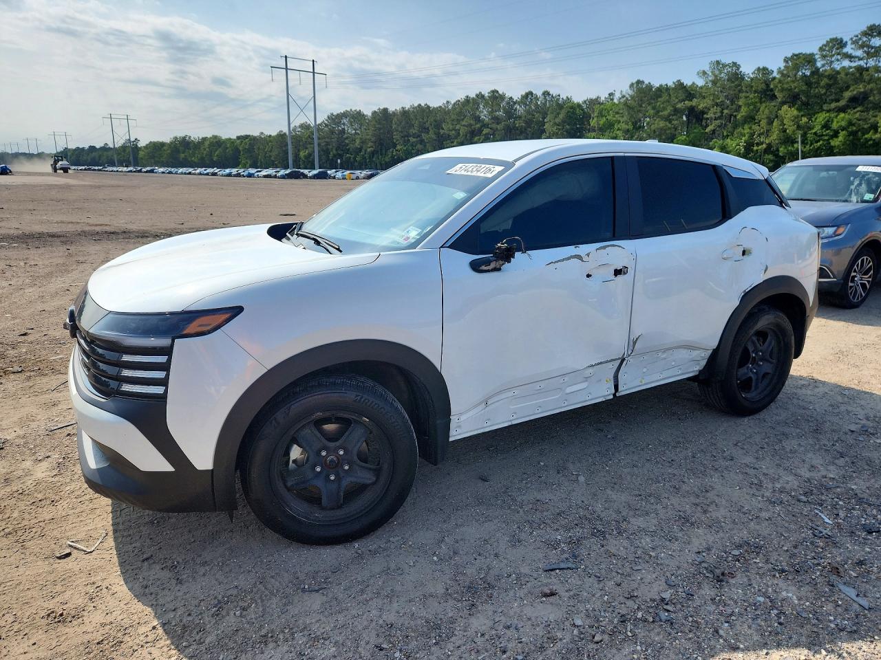Salvage Nissan Kicks Image